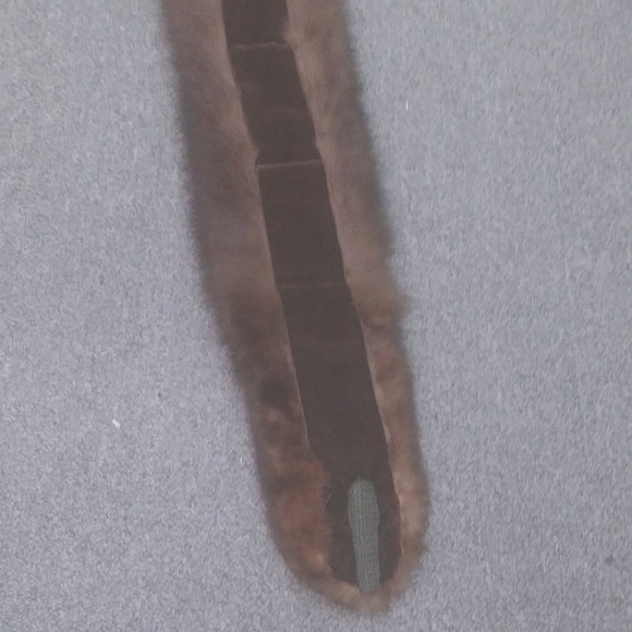 NIB Mink Fur Hat & 2 Fur Scarves - Picture 4 of 16